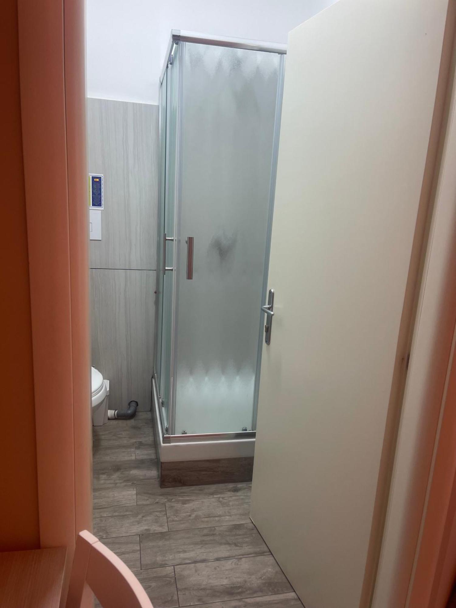 B&B Chez Moi Napoli Bagian luar foto